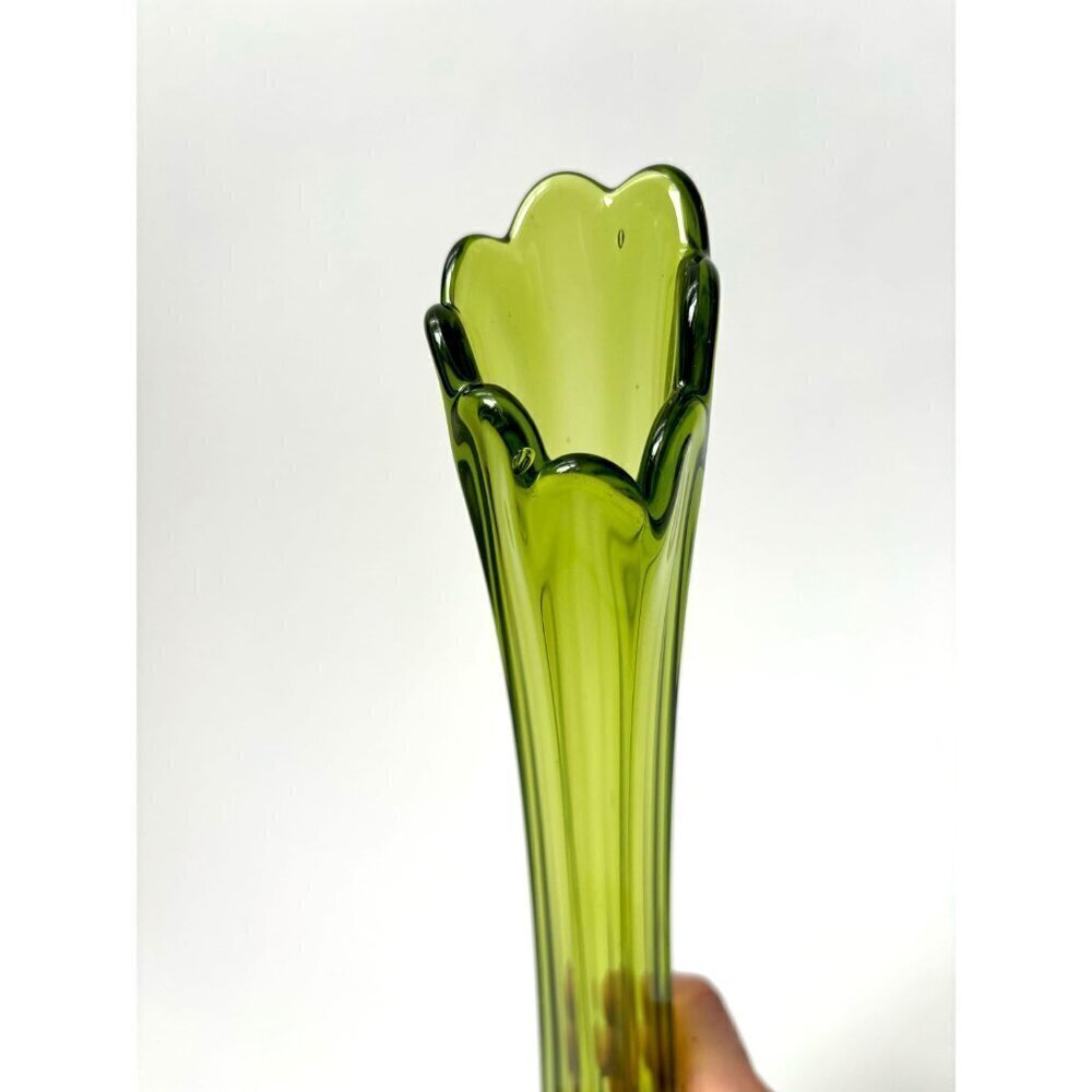 MCM LE Smith Dominion Green Glass Swung Stretch Vase - Picture 5 of 10